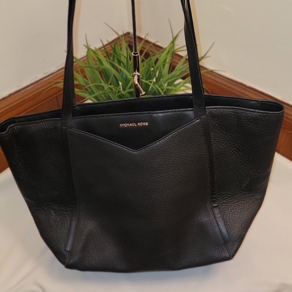 Michael Kors Black Voyager Leather Tote